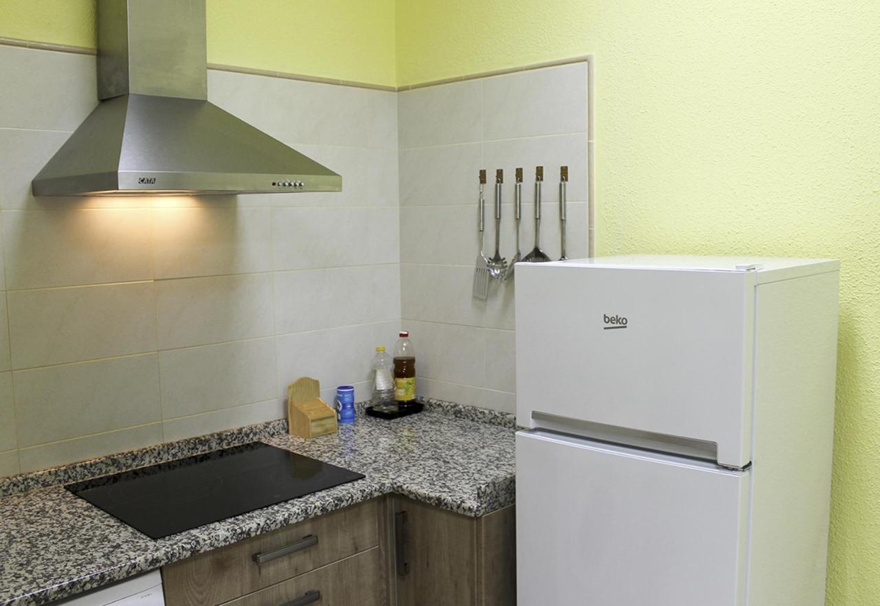 San Martín de Castañeda Apartamentos Monasterio מראה חיצוני תמונה